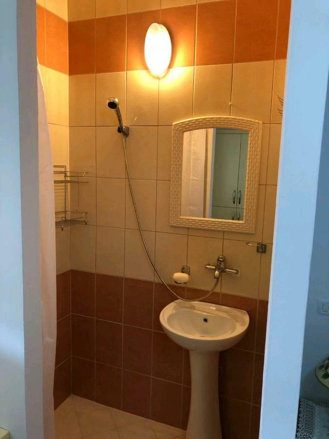 Aris Apartment ساراندا المظهر الخارجي الصورة